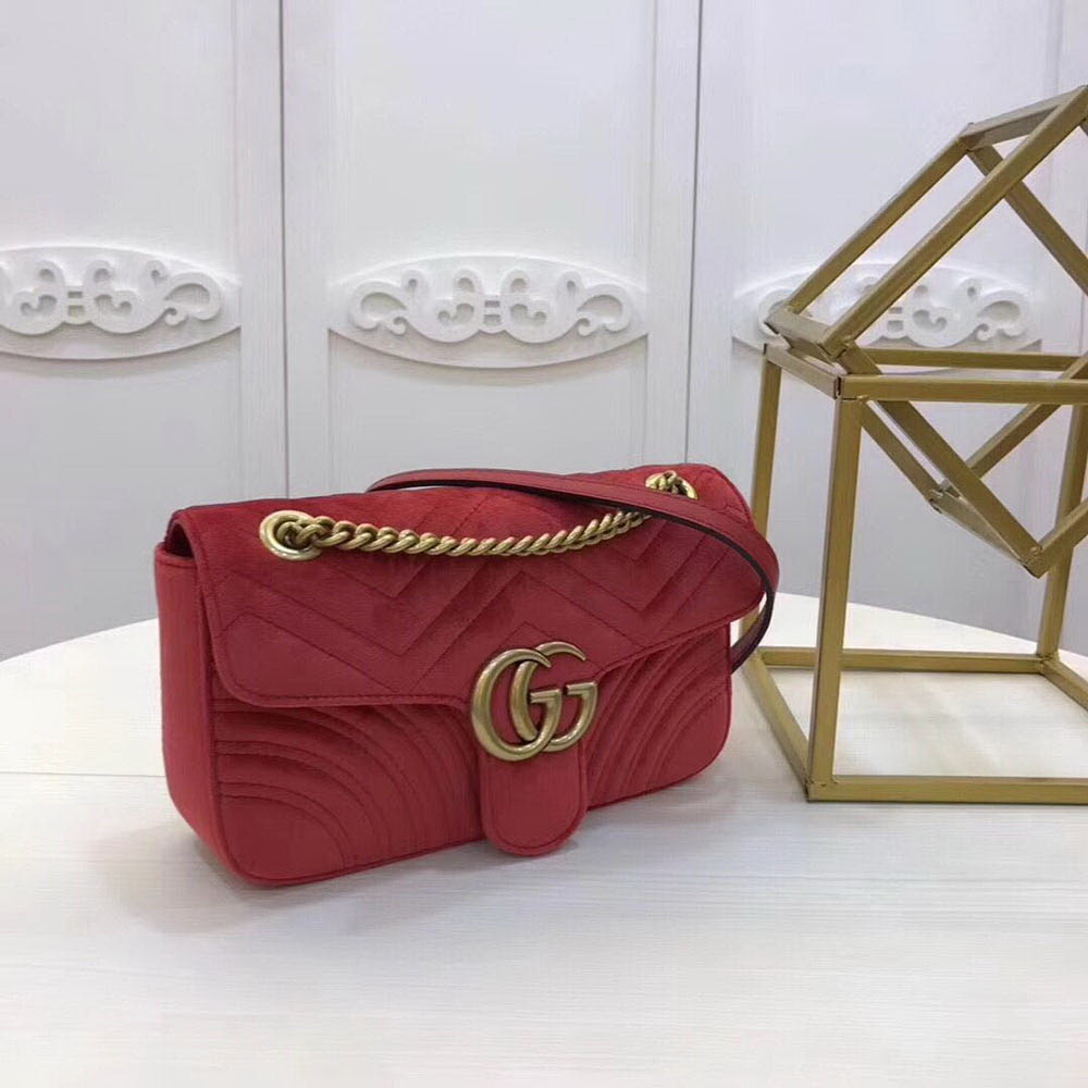 G GG Marmont Medium Shoulder Bag