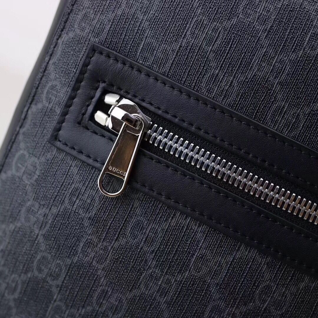 G Men′s GG Crossbody Messenger Bag