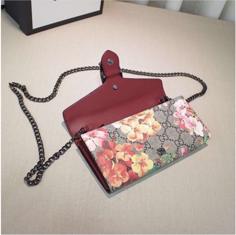 G flower handbag