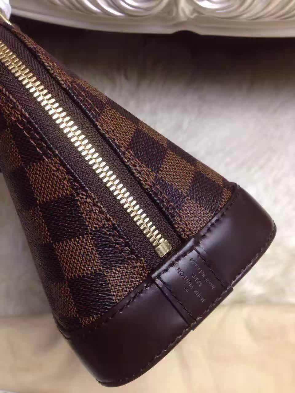 LV Alma BB Dual-use hand bag