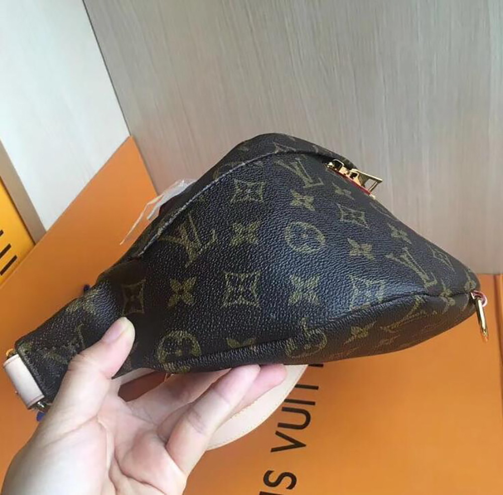 LV Bumbag M43644