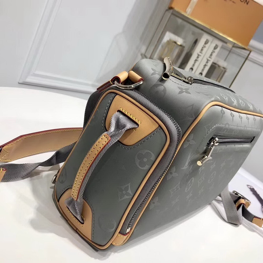 LV Camera Bag M43884