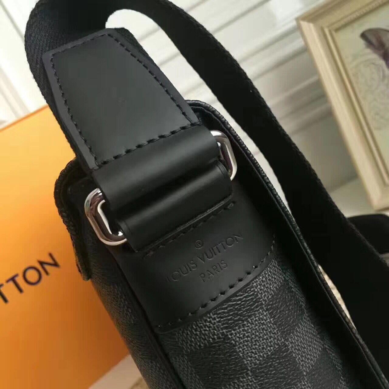 LV District MM Damier Graphite Canvas