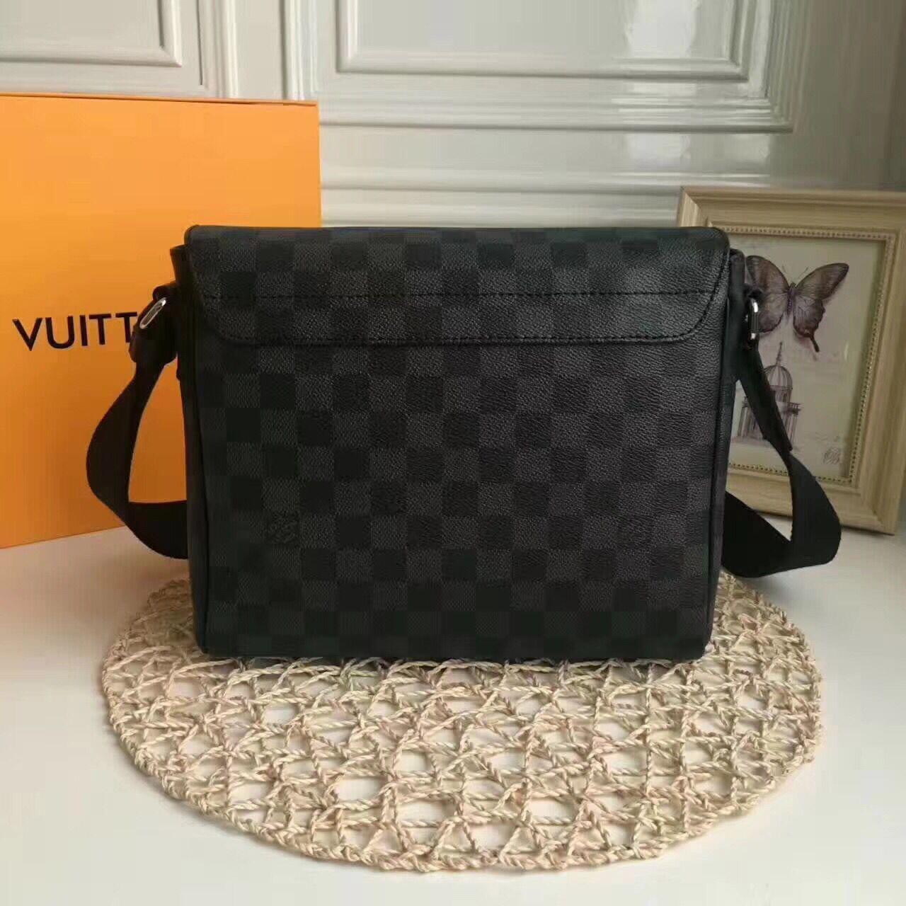 LV District MM Damier Graphite Canvas