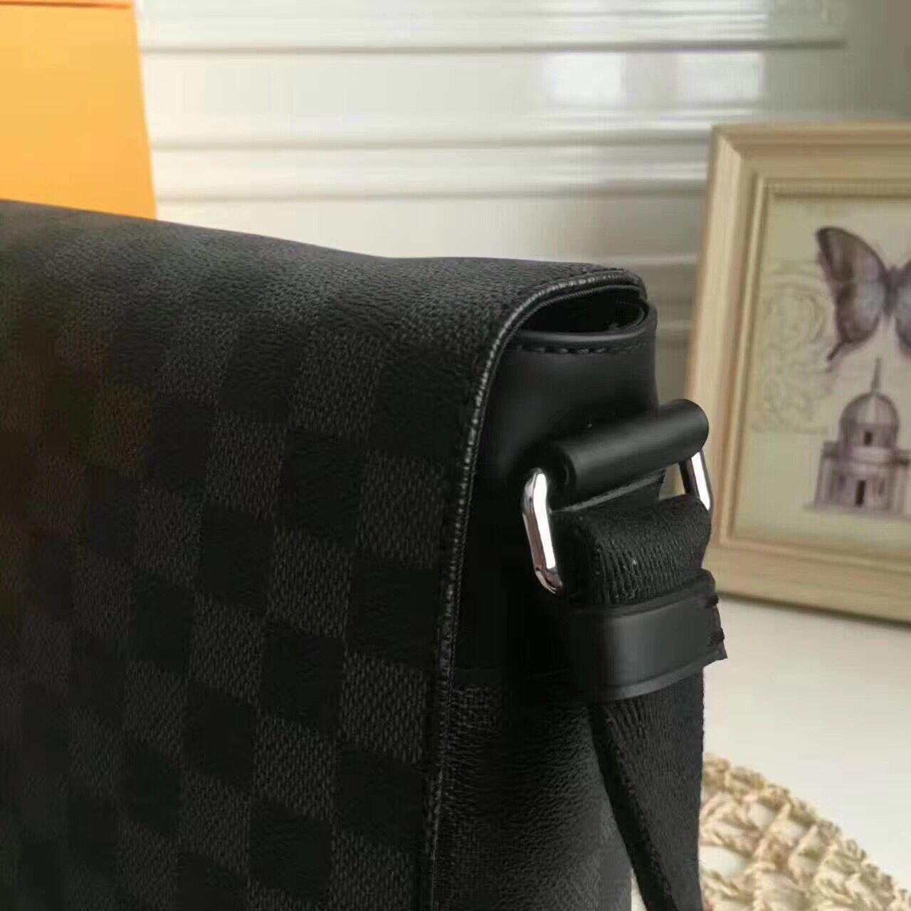 LV District MM Damier Graphite Canvas