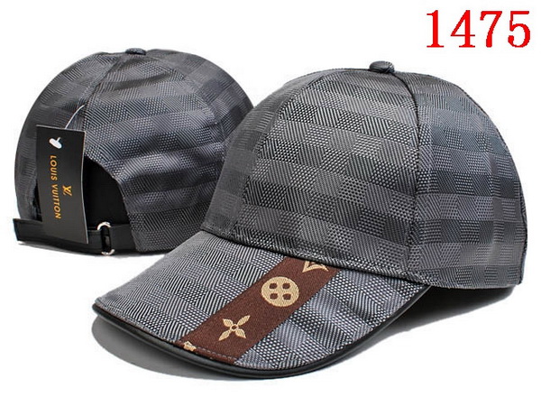 LV Hats-095