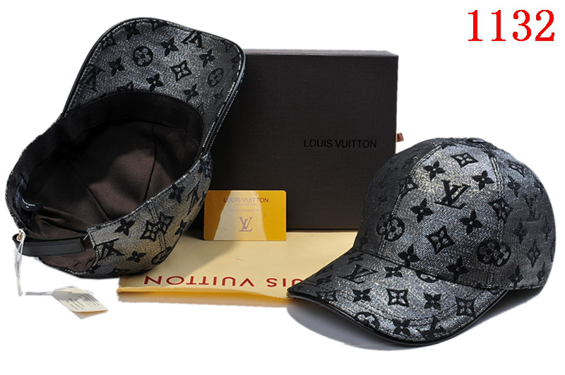 LV Hats AAA-044