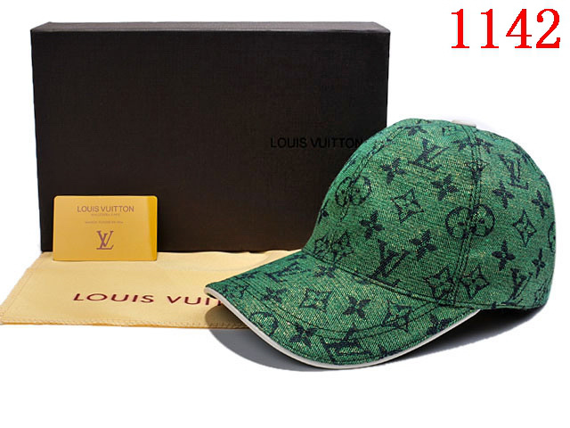 LV Hats AAA-064