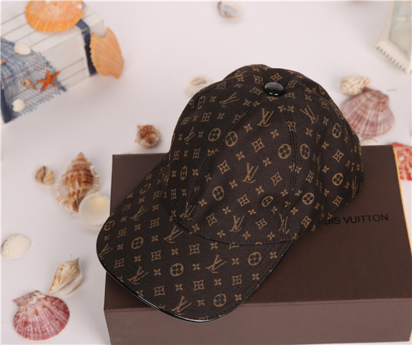 LV Hats AAA-121