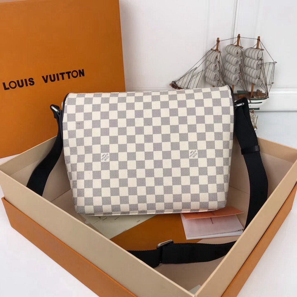 LV Matchpoint Messenger N40019