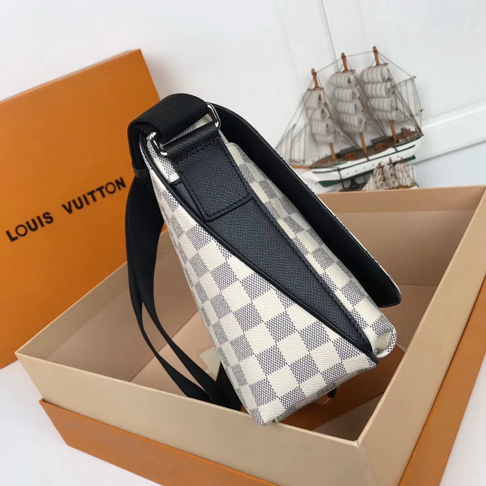 LV Matchpoint Messenger N40019