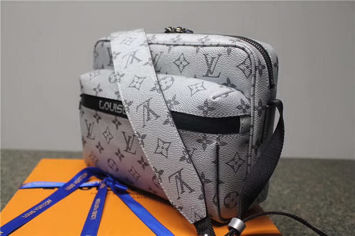 LV Messenger pm monogram men bags M43859