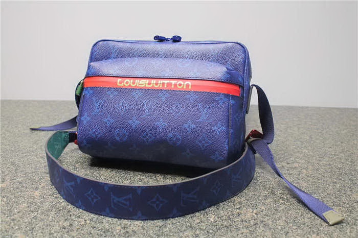 LV Pacifique monogram messenger pm