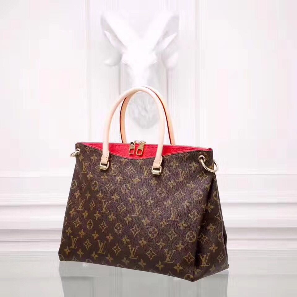 LV Shoulder bags