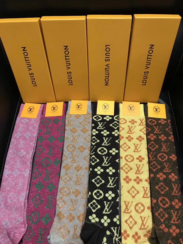 LV Socks-001