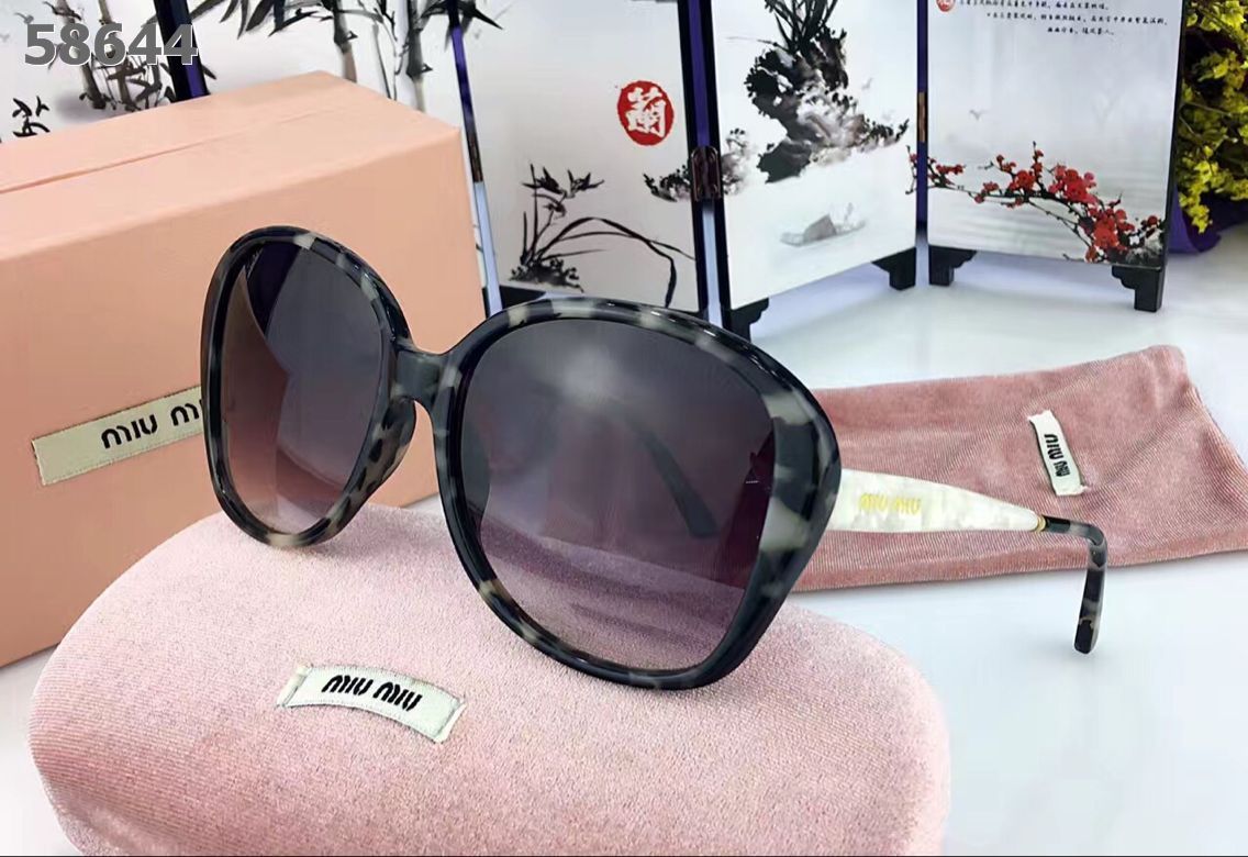 Miu Miu Sunglasses AAAA-727