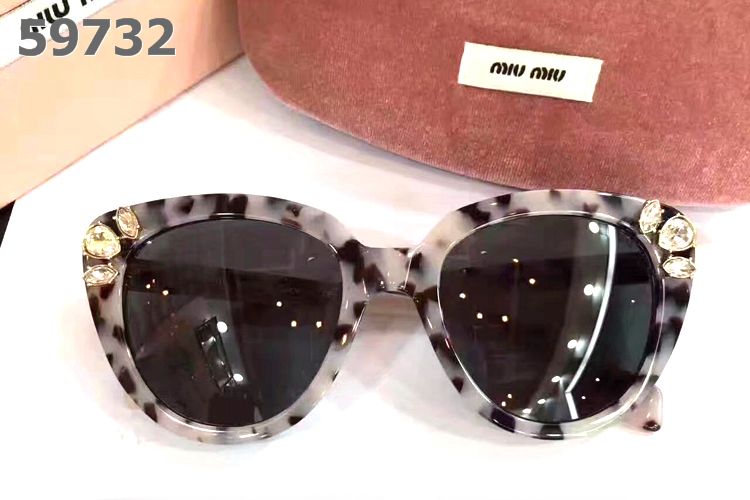 Miu Miu Sunglasses AAAA-815