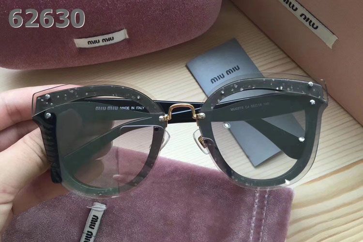 Miu Miu Sunglasses AAAA-882