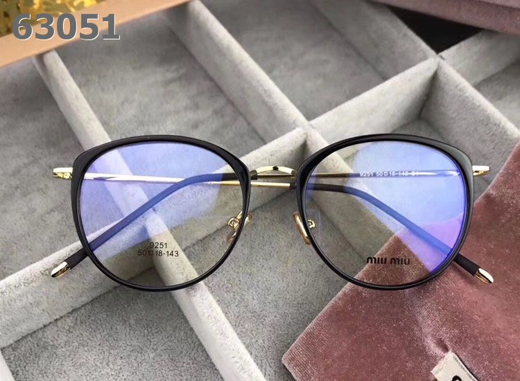 Miu Miu Sunglasses AAAA-893