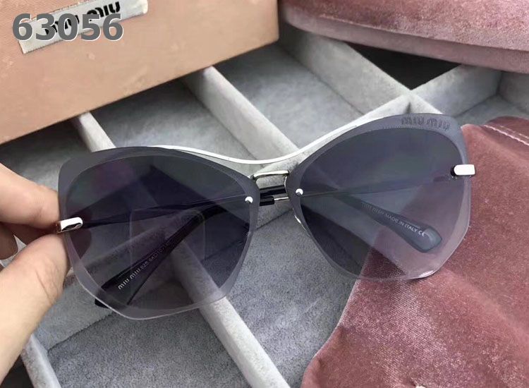 Miu Miu Sunglasses AAAA-898