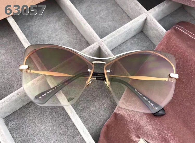 Miu Miu Sunglasses AAAA-899