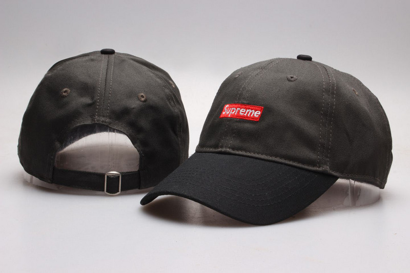 Supreme Snapbacks-030