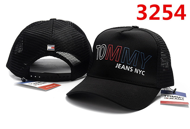 TOMMY HILFIGER Hats-077