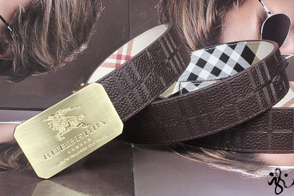 Burberry Belt AAA Quality-075