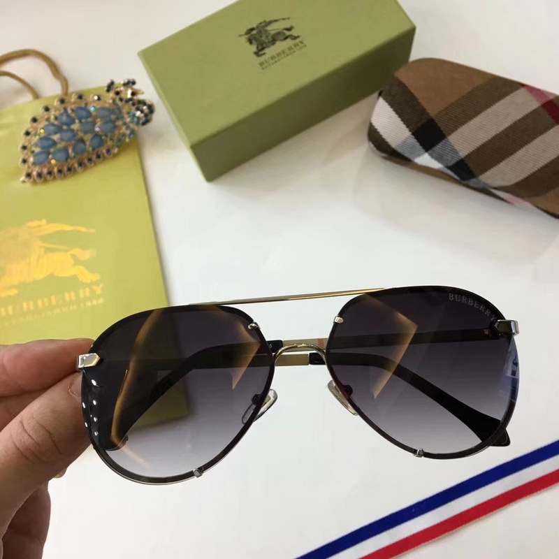 Burberry Sunglasses AAAA-031