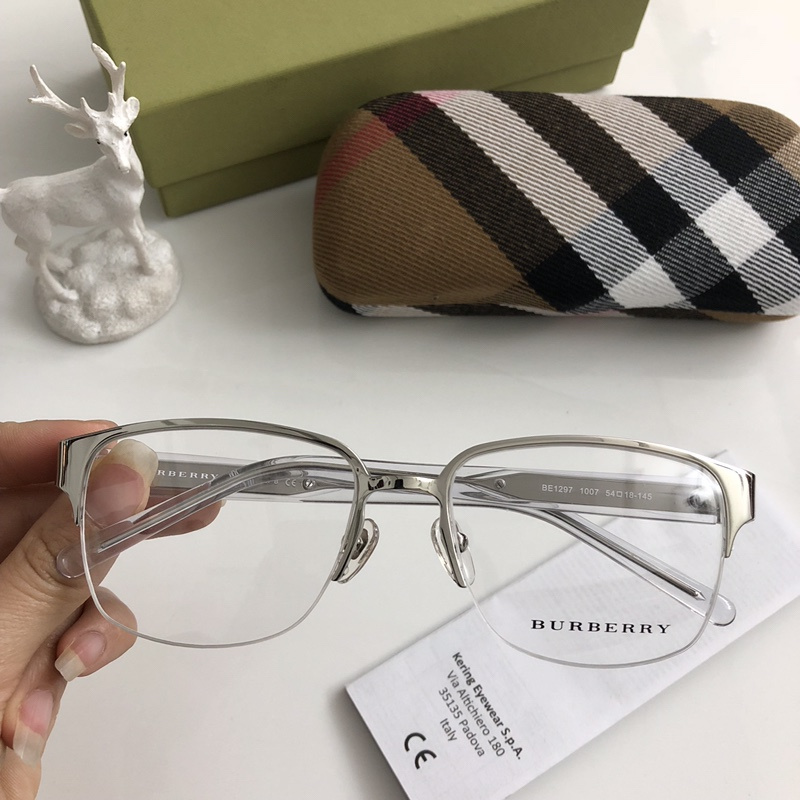 Burberry Sunglasses AAAA-081