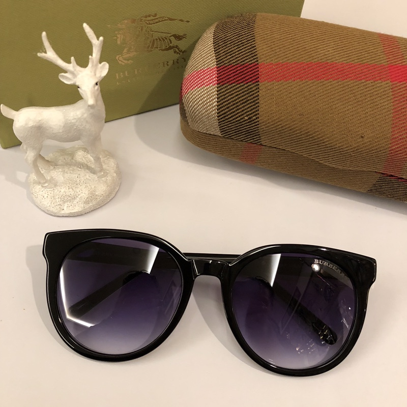 Burberry Sunglasses AAAA-099