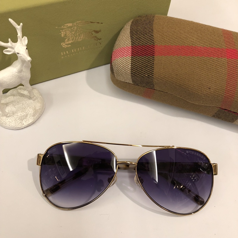 Burberry Sunglasses AAAA-111