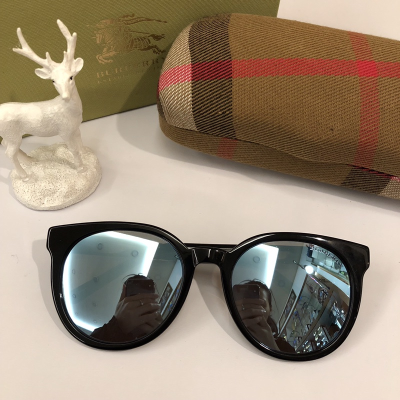 Burberry Sunglasses AAAA-122