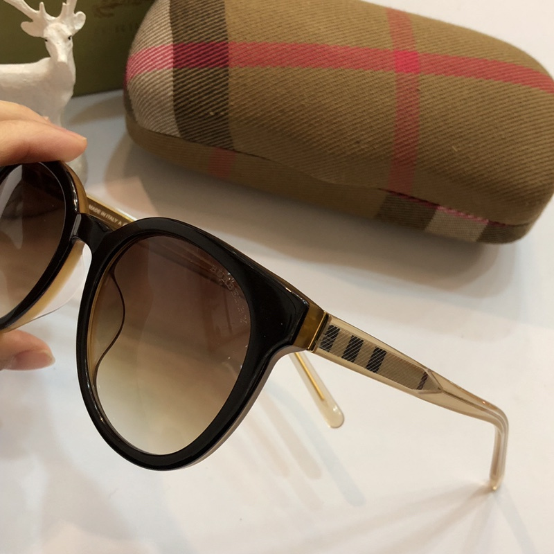 Burberry Sunglasses AAAA-128