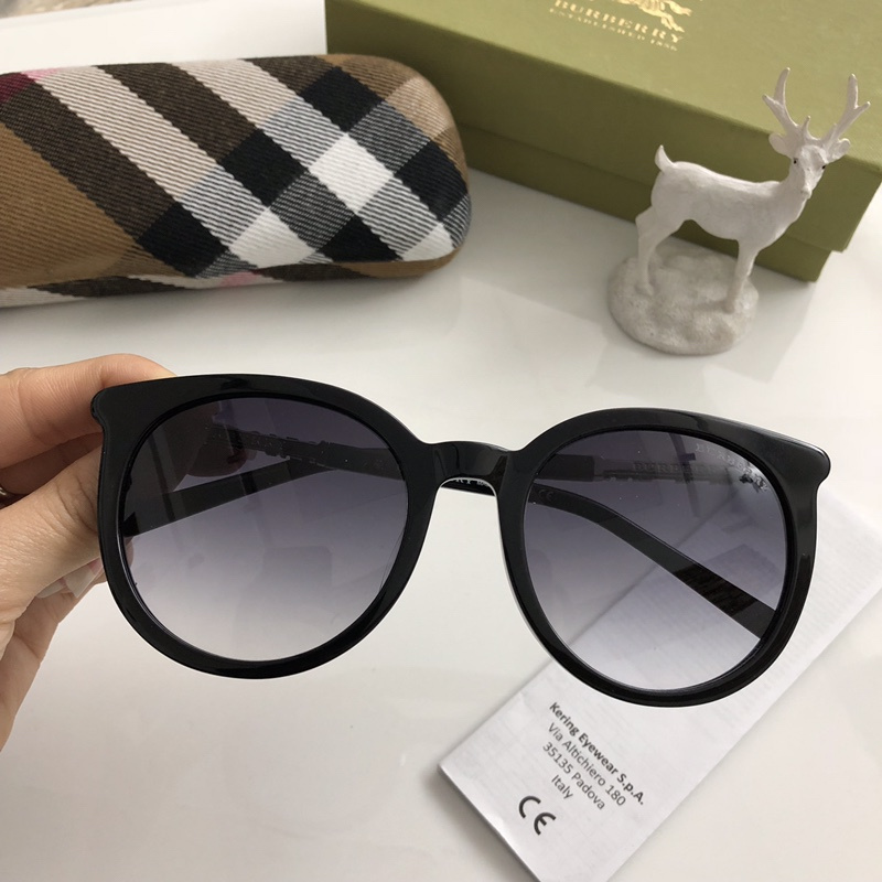 Burberry Sunglasses AAAA-132