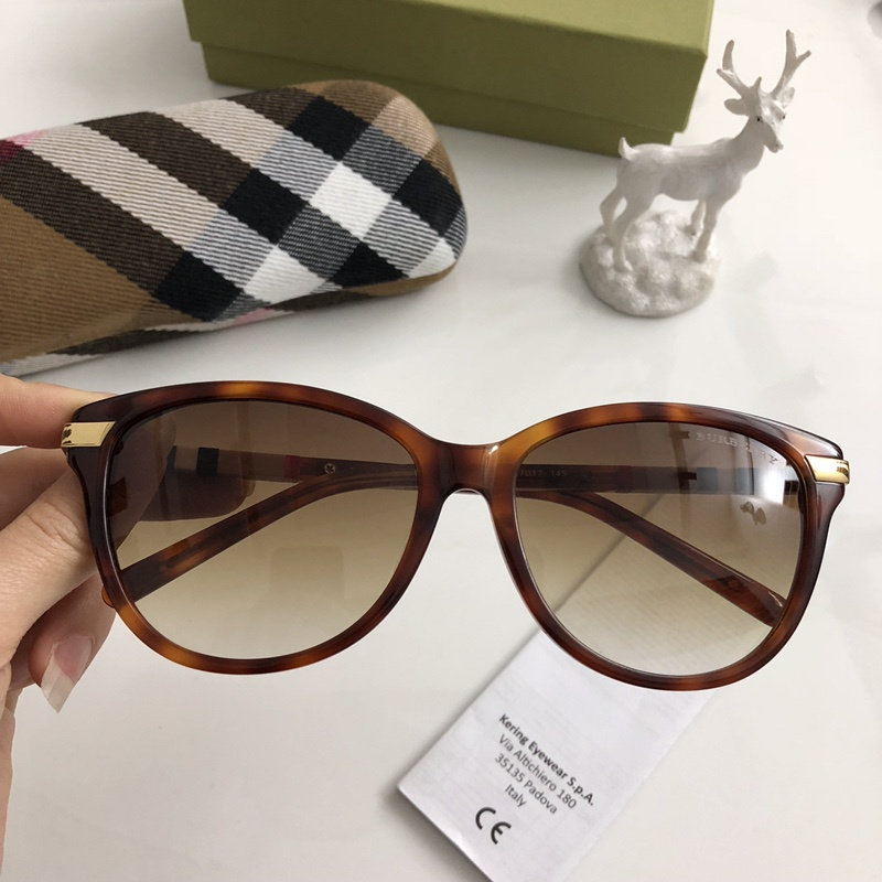 Burberry Sunglasses AAAA-141