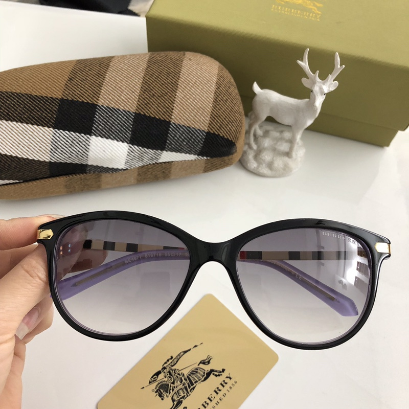 Burberry Sunglasses AAAA-153