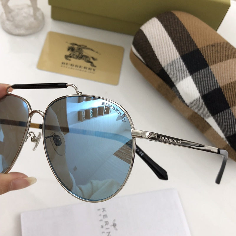 Burberry Sunglasses AAAA-159