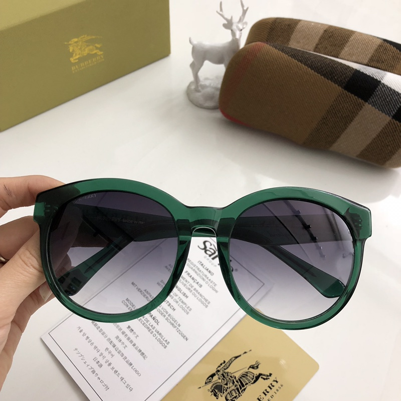 Burberry Sunglasses AAAA-164