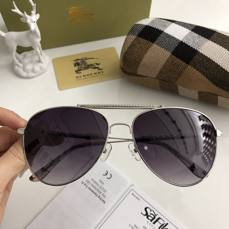 Burberry Sunglasses AAAA-174