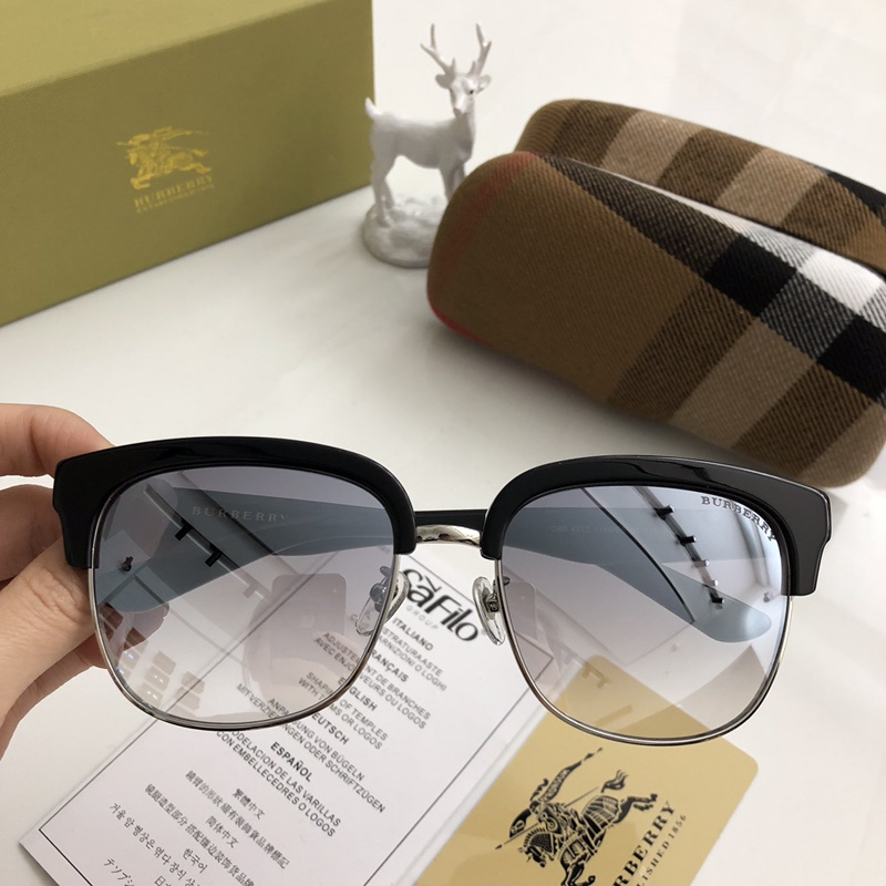 Burberry Sunglasses AAAA-212