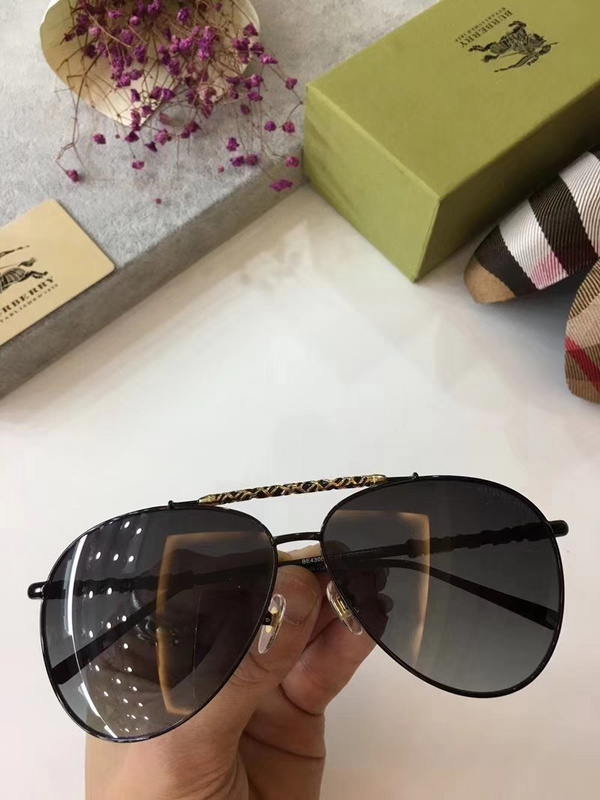 Burberry Sunglasses AAAA-216