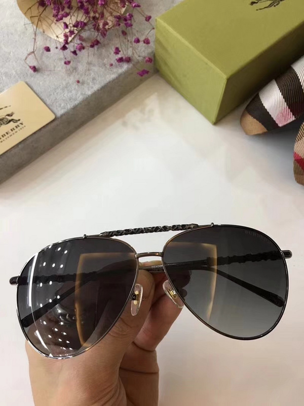 Burberry Sunglasses AAAA-217