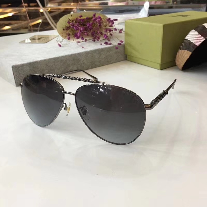 Burberry Sunglasses AAAA-221