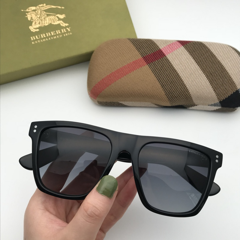 Burberry Sunglasses AAAA-227