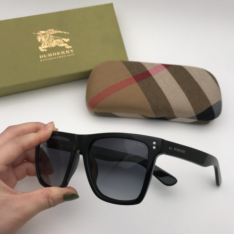 Burberry Sunglasses AAAA-229