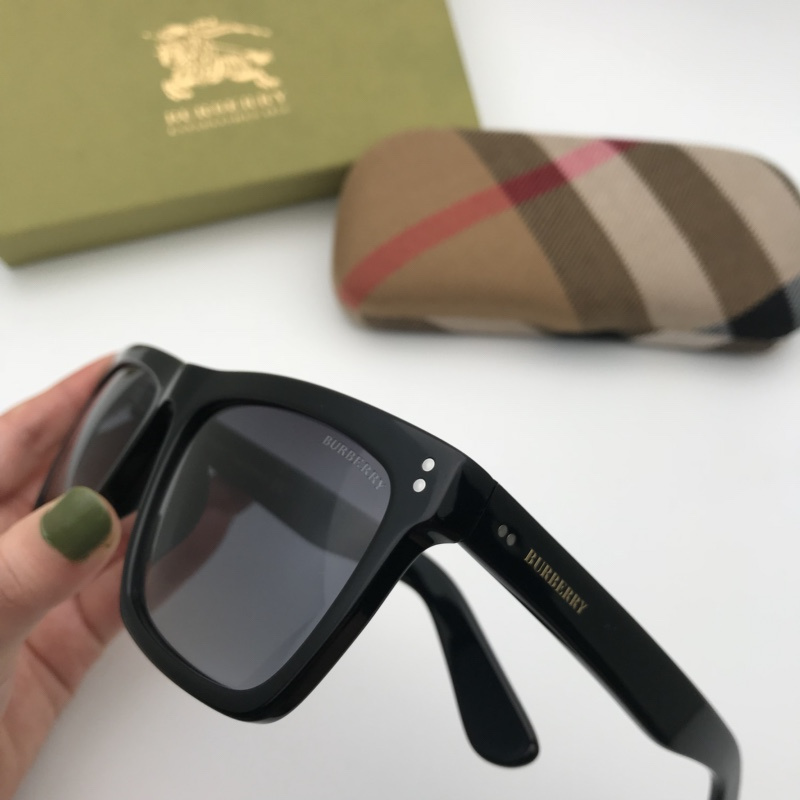 Burberry Sunglasses AAAA-237