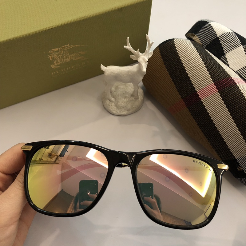 Burberry Sunglasses AAAA-247