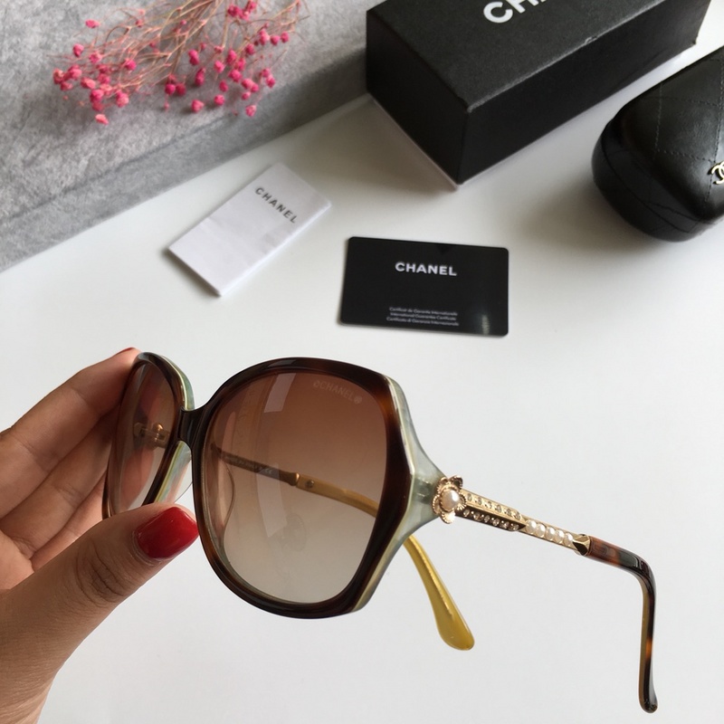 CHNL Sunglasses AAAA-032