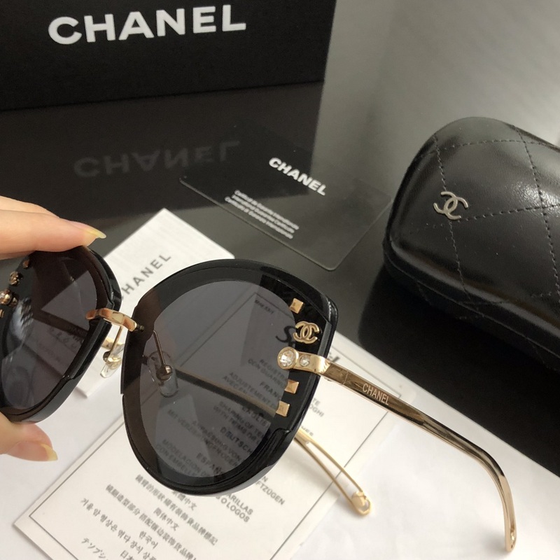 CHNL Sunglasses AAAA-053